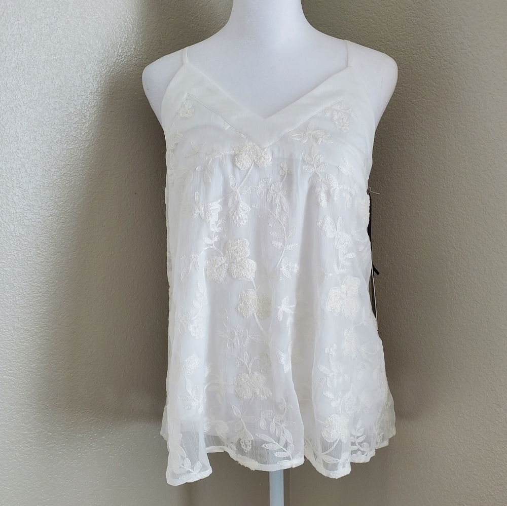 Embroidered Tank - Picture 2 of 8